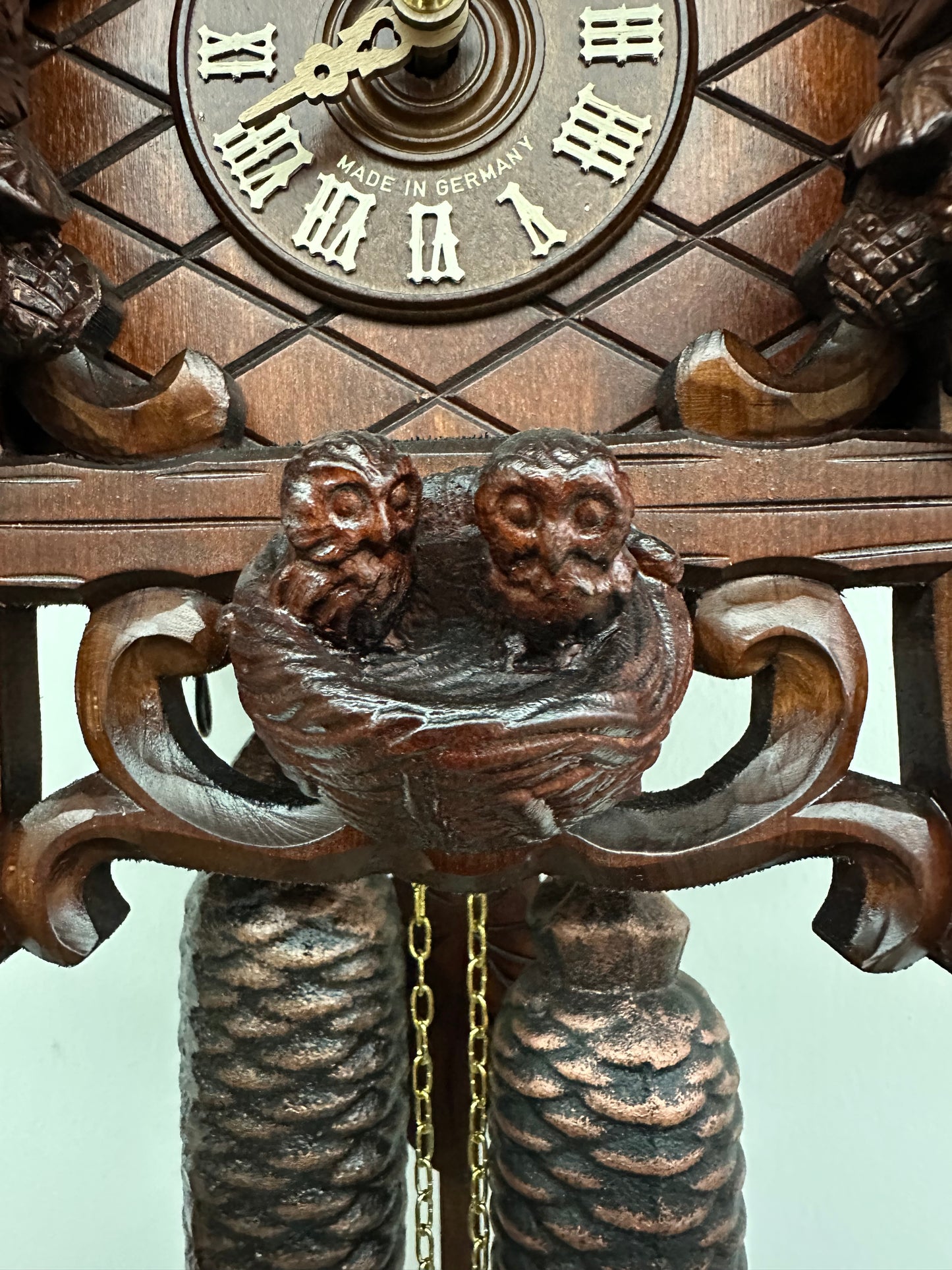 Anton Schneider - 8-DAY TRADITIONAL CUCKOO CLOCK WITH OWLS 8T179/9