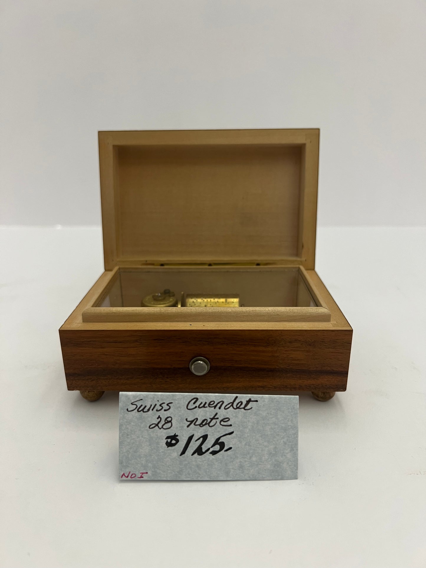 Vintage Swiss Cuendet 28 note Walut Music Box