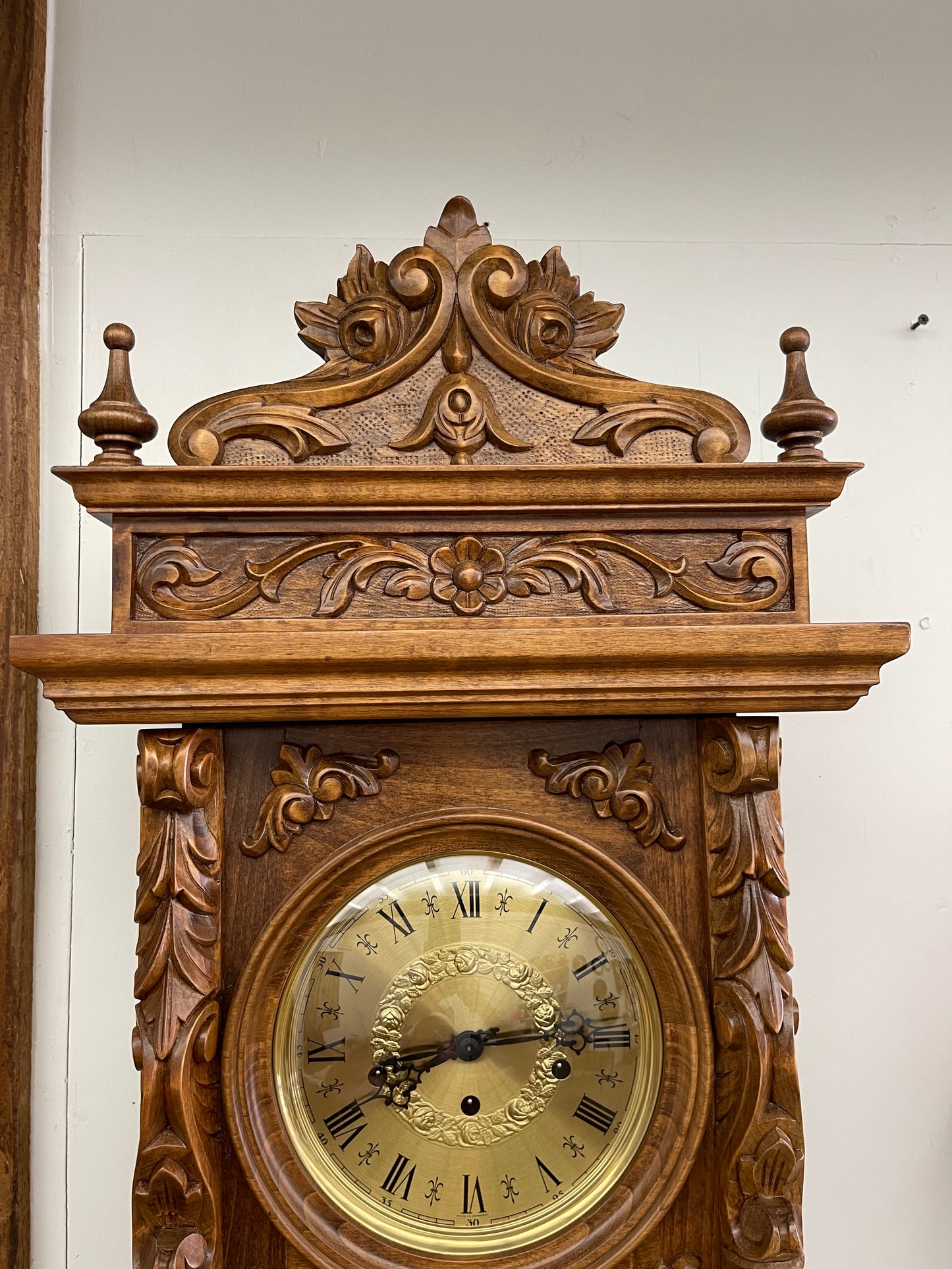 VINTAGE HEAVILY CARVED WALL CLOCK