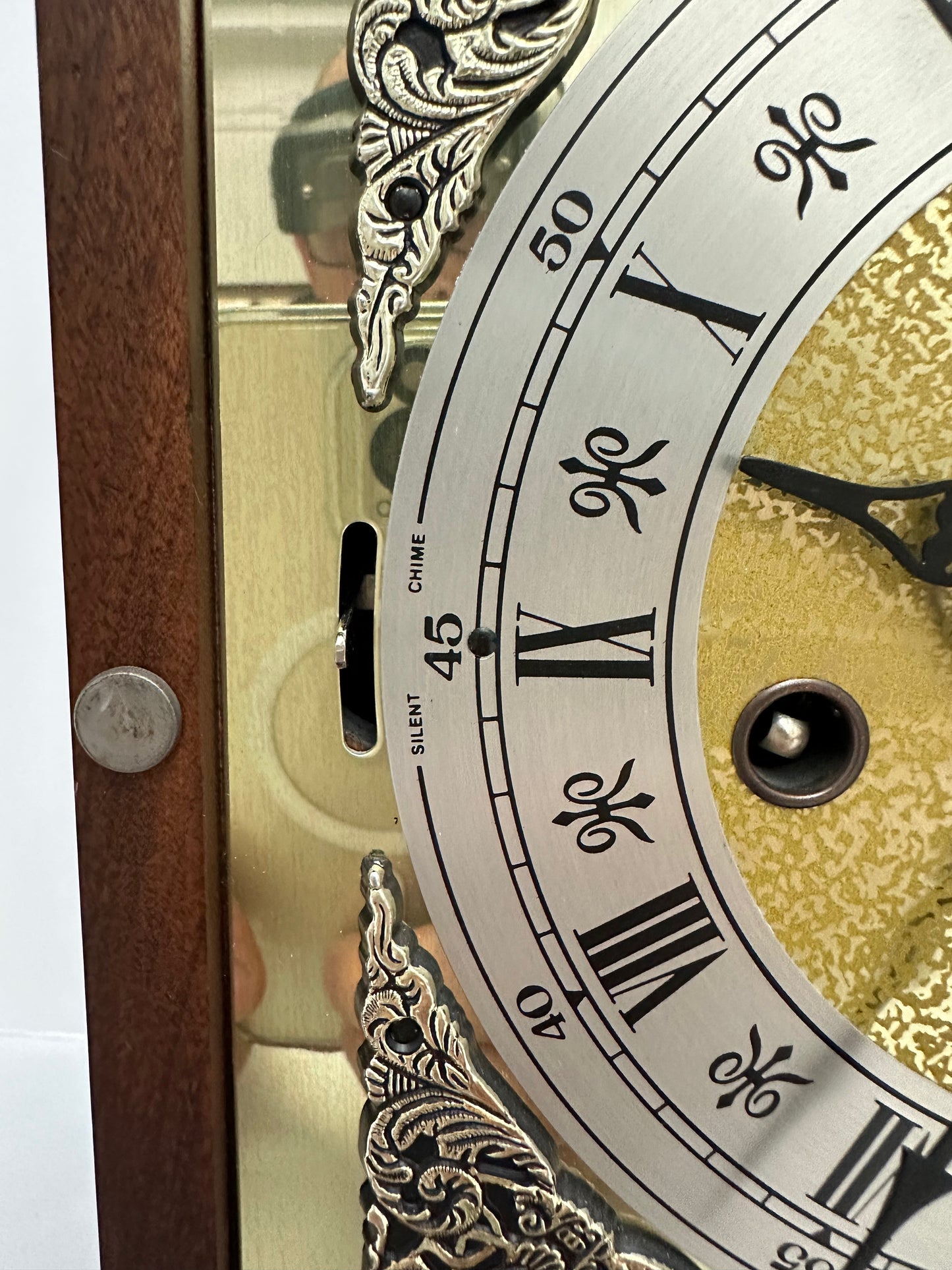 Vintage - Howard Miller Mantel Clock Graham 612-437