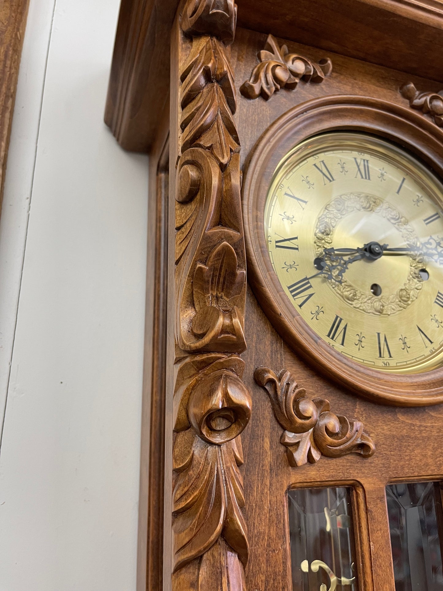 VINTAGE HEAVILY CARVED WALL CLOCK