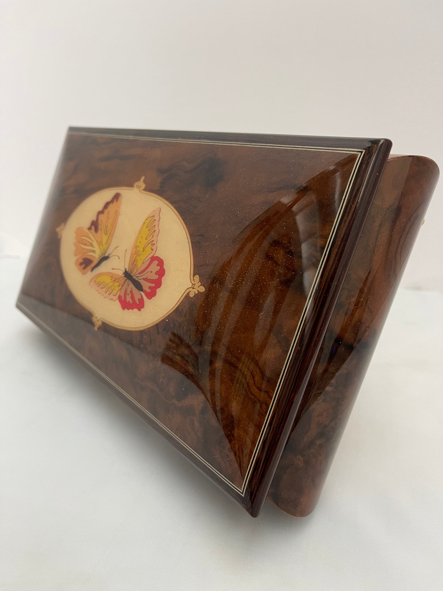 Inlaid Sorrento Italy Music Box - COLLECTIBLE REUGE 'BEETHOVEN ROMANA' TUNE