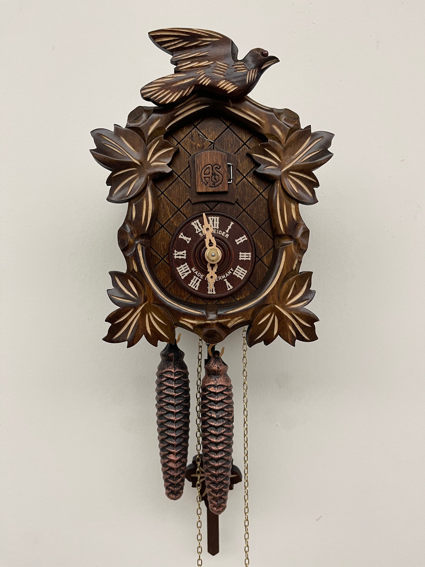 Anton Schneider - OVAL FACE 1 BIRD 1 DAY CUCKOO CLOCK - 40/9