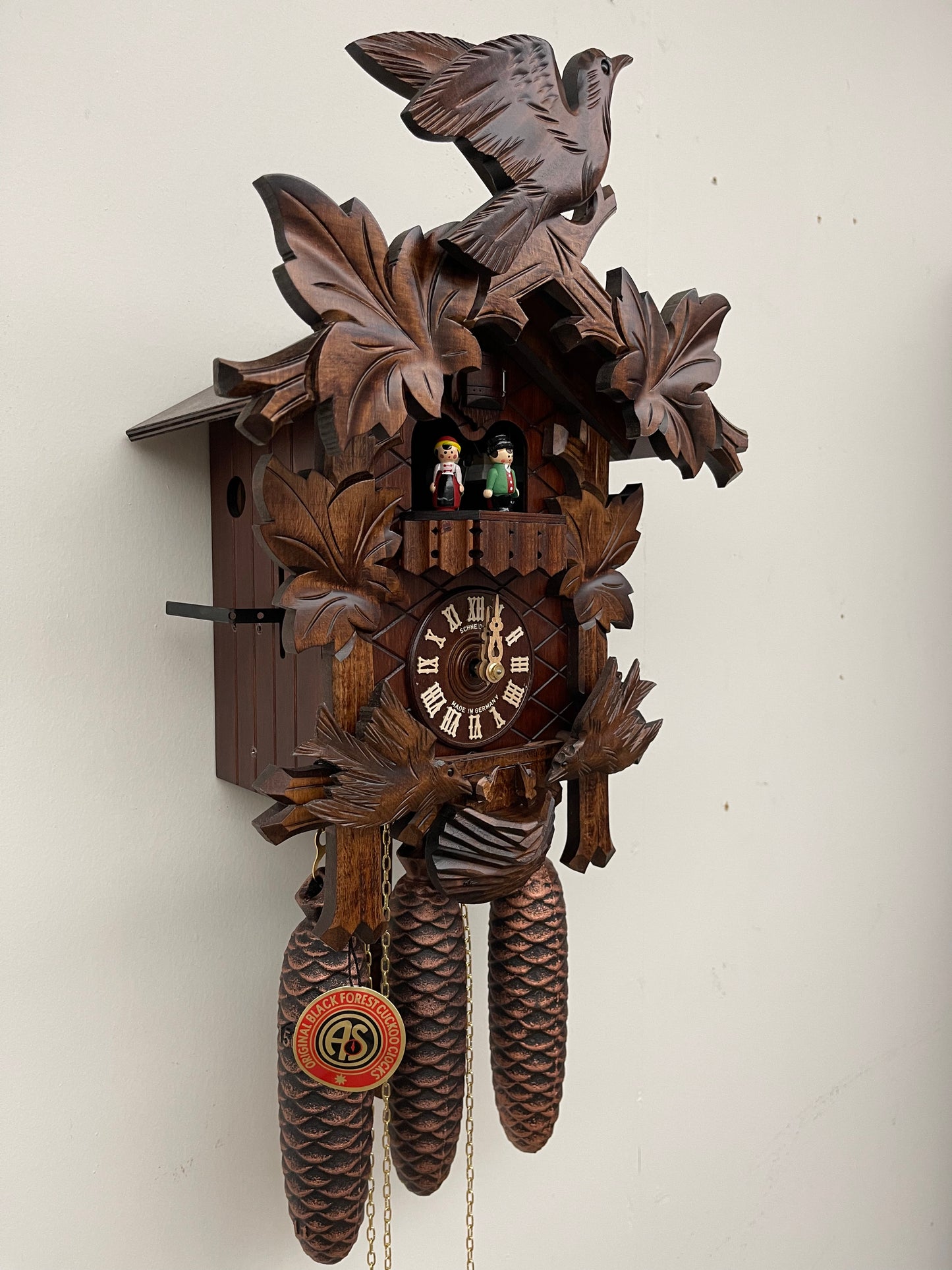 Anton Schneider - 8 DAY FEEDING BIRDS CUCKOO CLOCK - 8TMT176/9