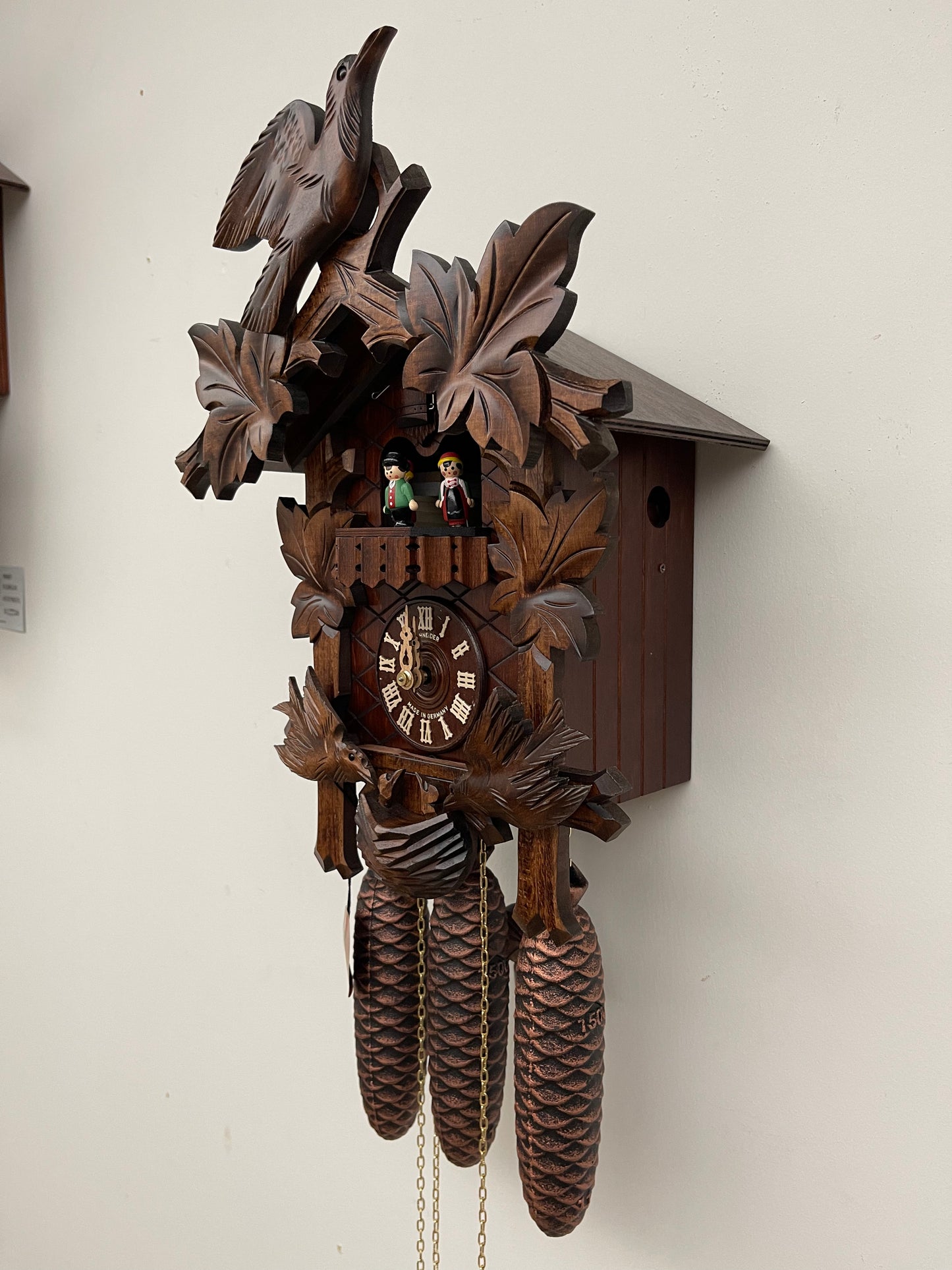 Anton Schneider - 8 DAY FEEDING BIRDS CUCKOO CLOCK - 8TMT176/9