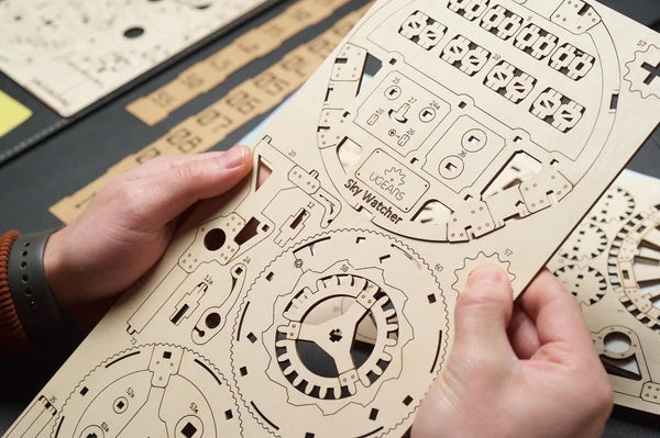 UGears - SKY WATCHER TOURBILLON TABLE CLOCK