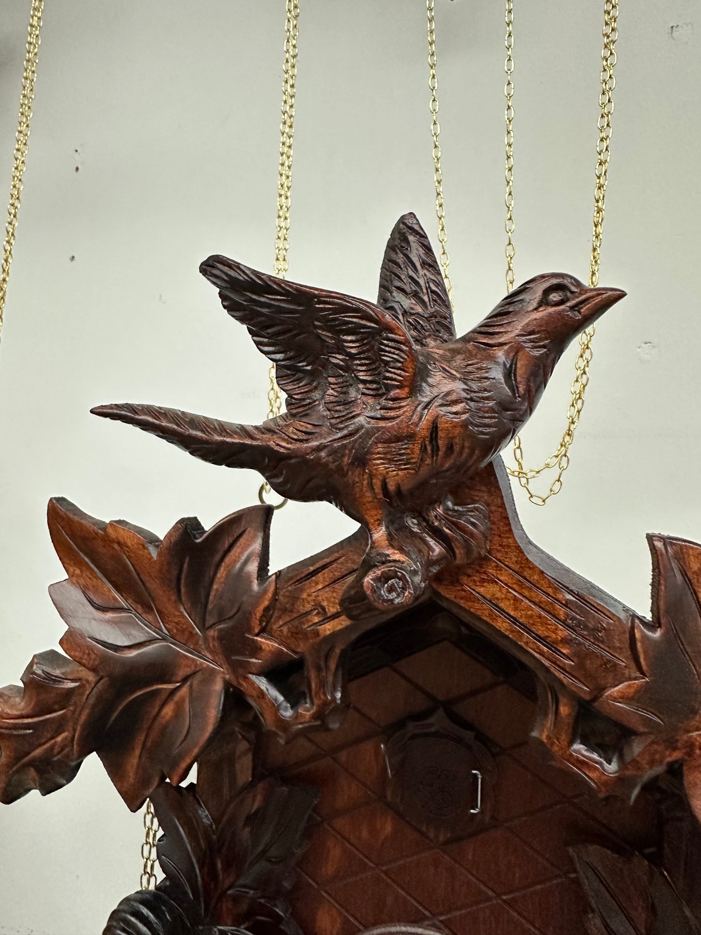 Anton Schneider - 8 Day Cuckoo with Squirrel Motif 8T235/9