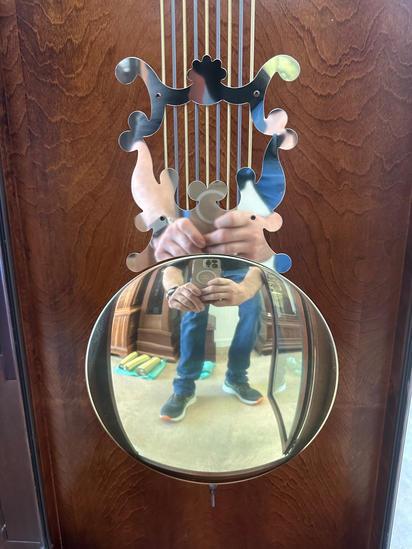 Howard Miller - VINTAGE MANHATTAN GRANDFATHER CLOCK (610-630)