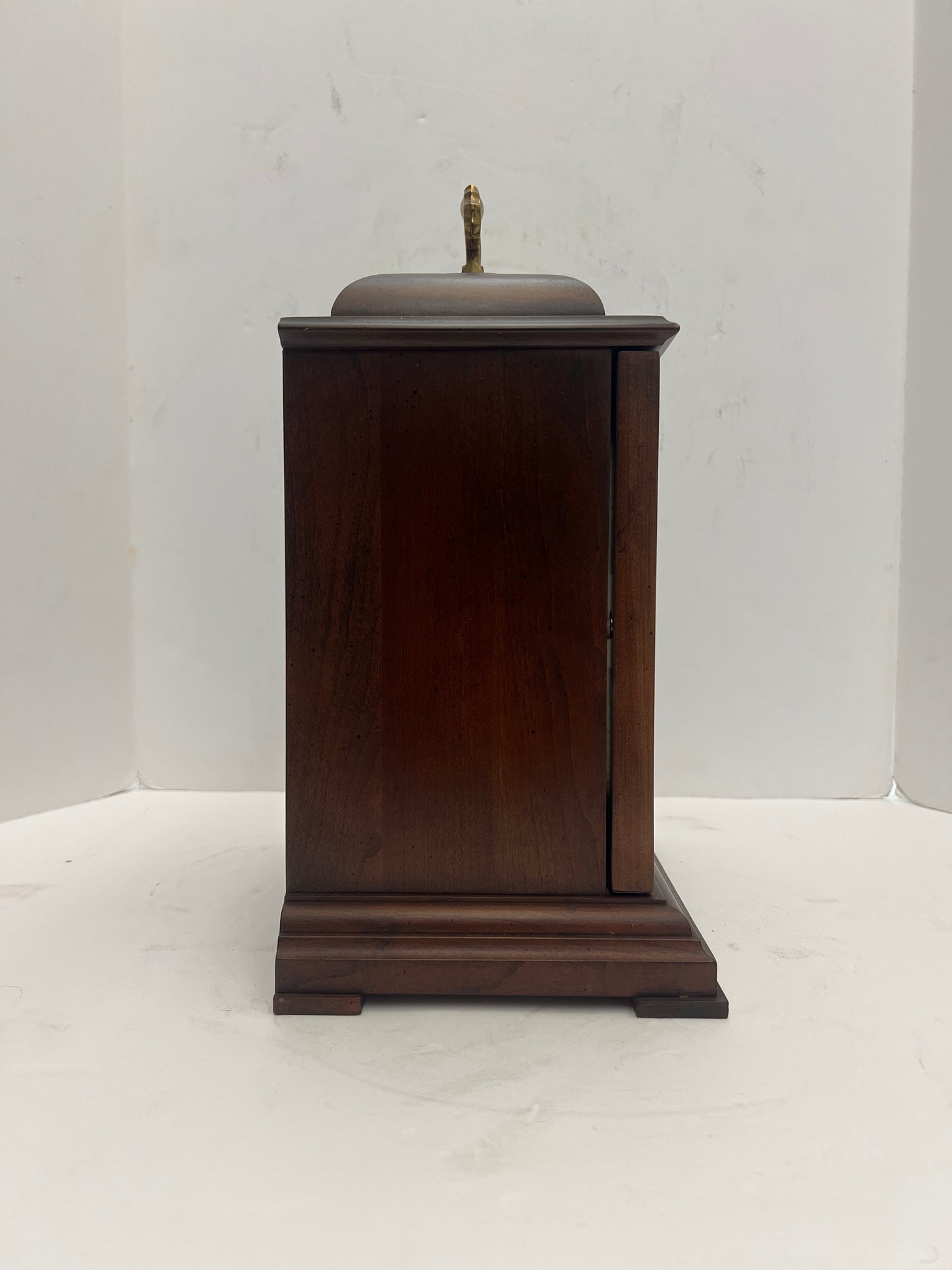 Vintage - Howard Miller Samuel Watson Mantel Clock