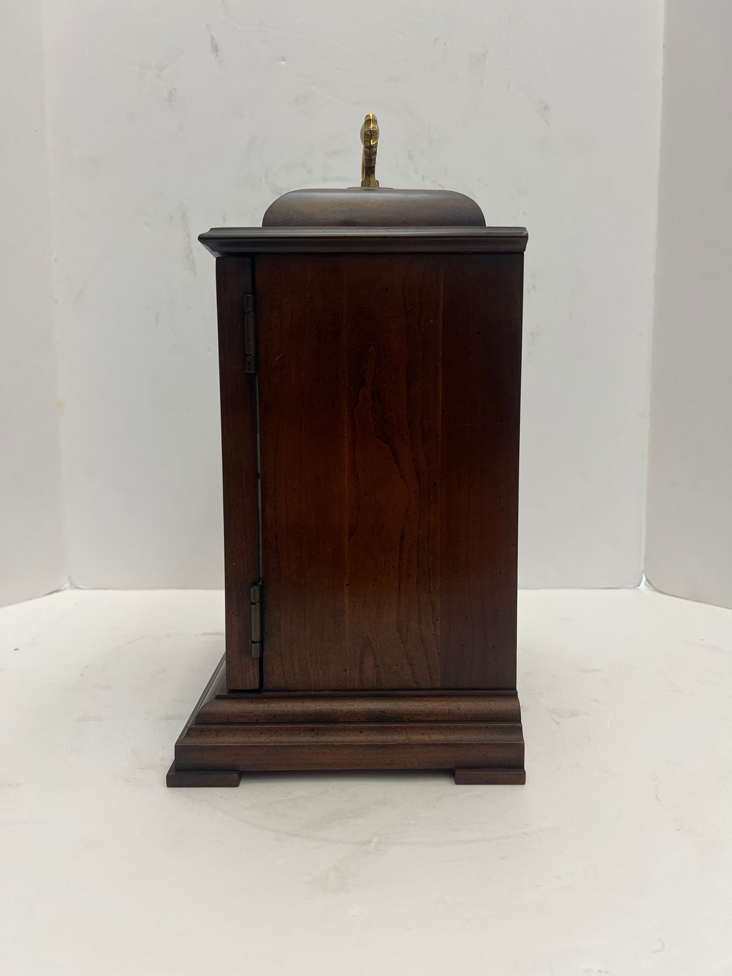 Vintage - Howard Miller Samuel Watson Mantel Clock