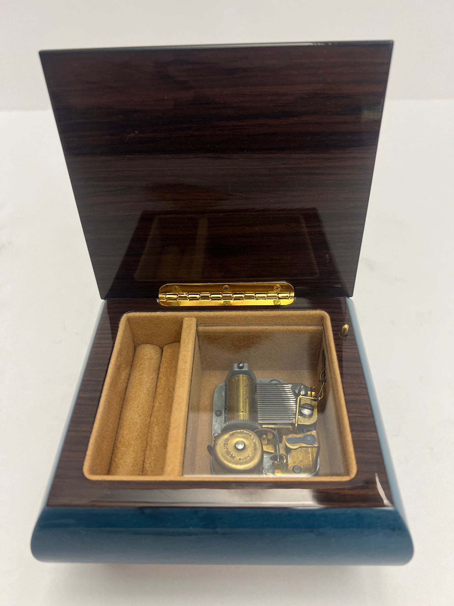 Reuge Inlaid Sorrento Italy "Island in the Sun" Music Box