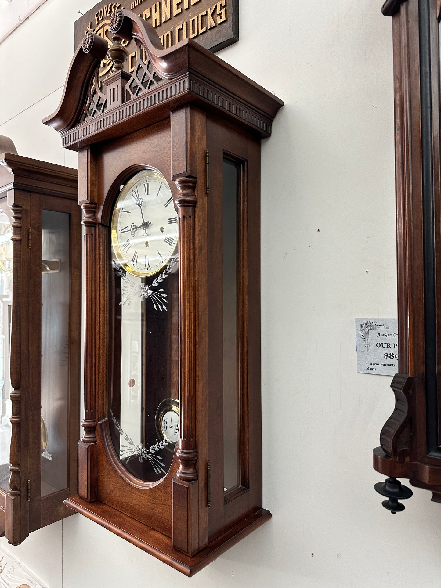 VINTAGE DECOR WALL CLOCK