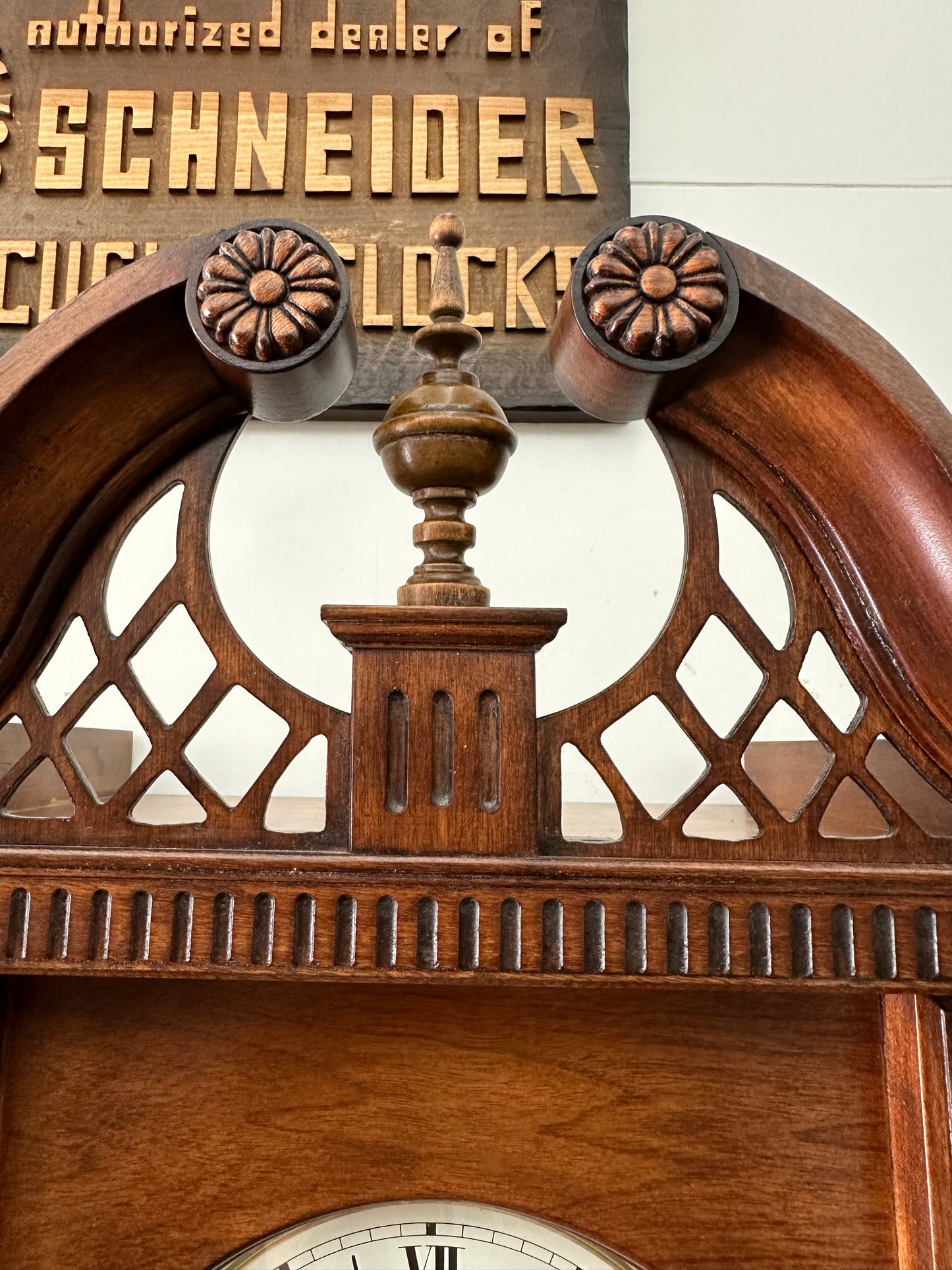 VINTAGE DECOR WALL CLOCK