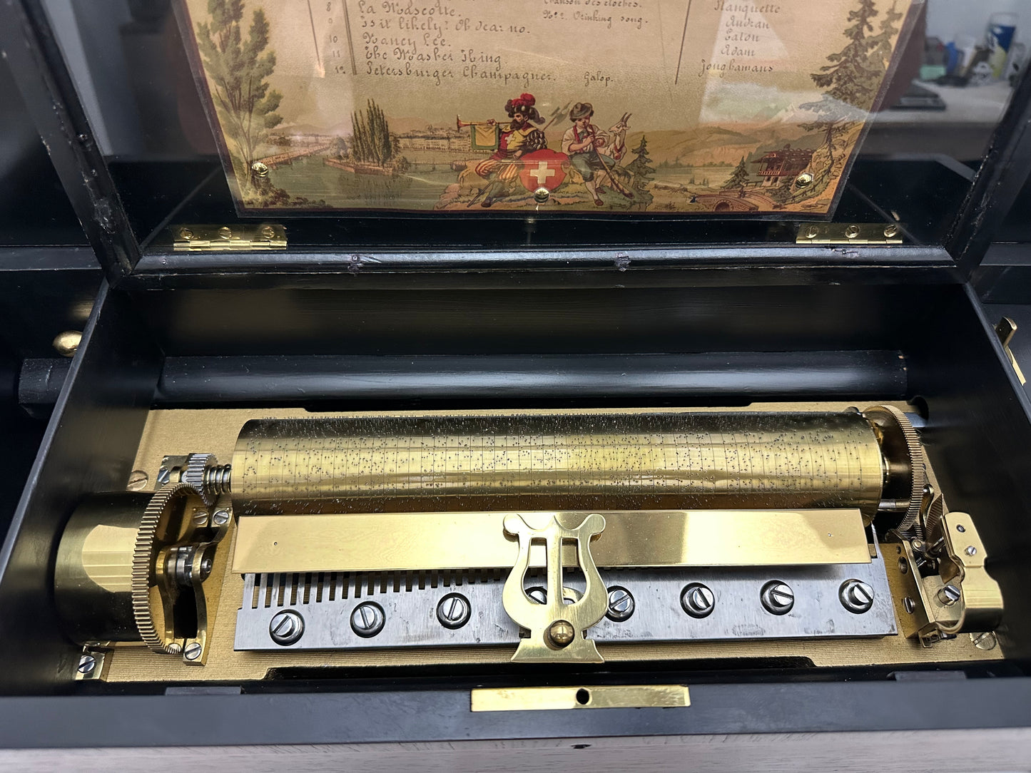 Antique - Large Cylinder Music Box 12 Airs