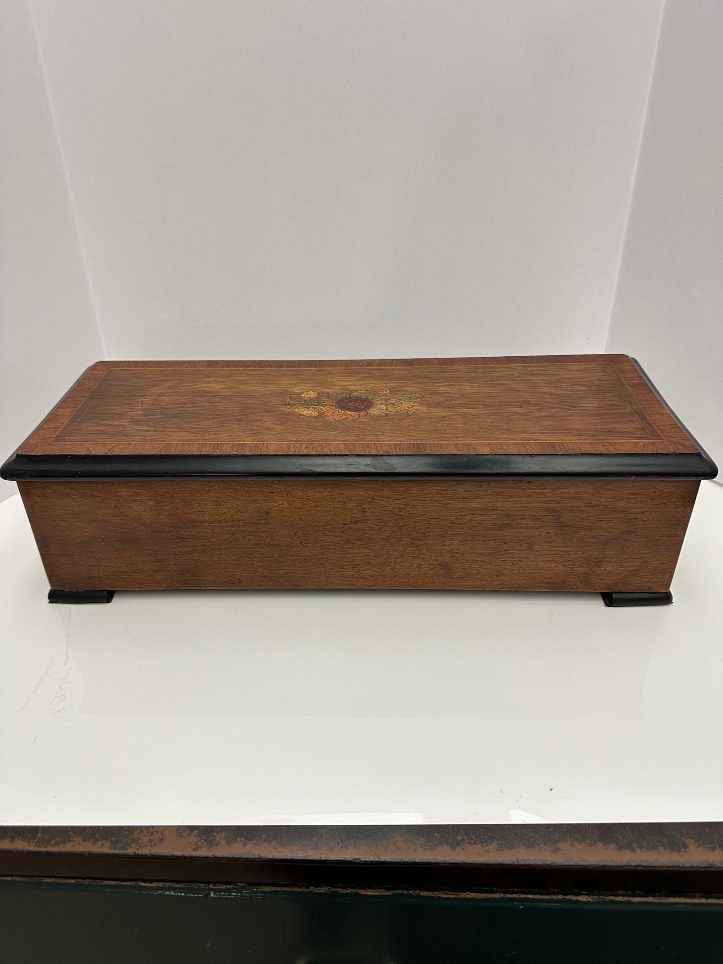Antique - Large Cylinder Music Box 12 Airs