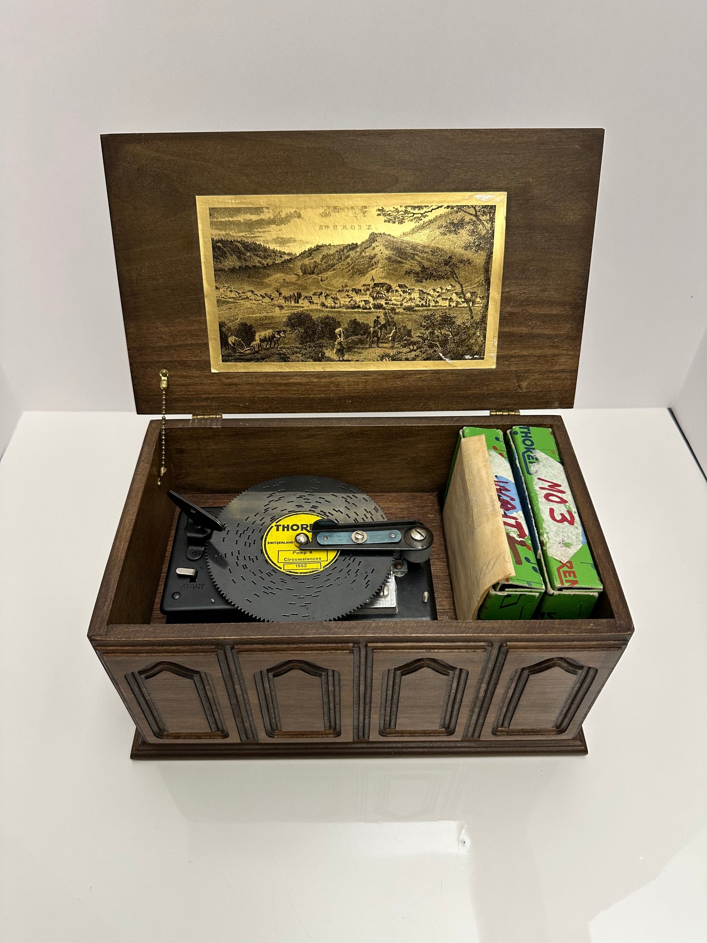 Vintage - Thorens Disc Player / Music Box