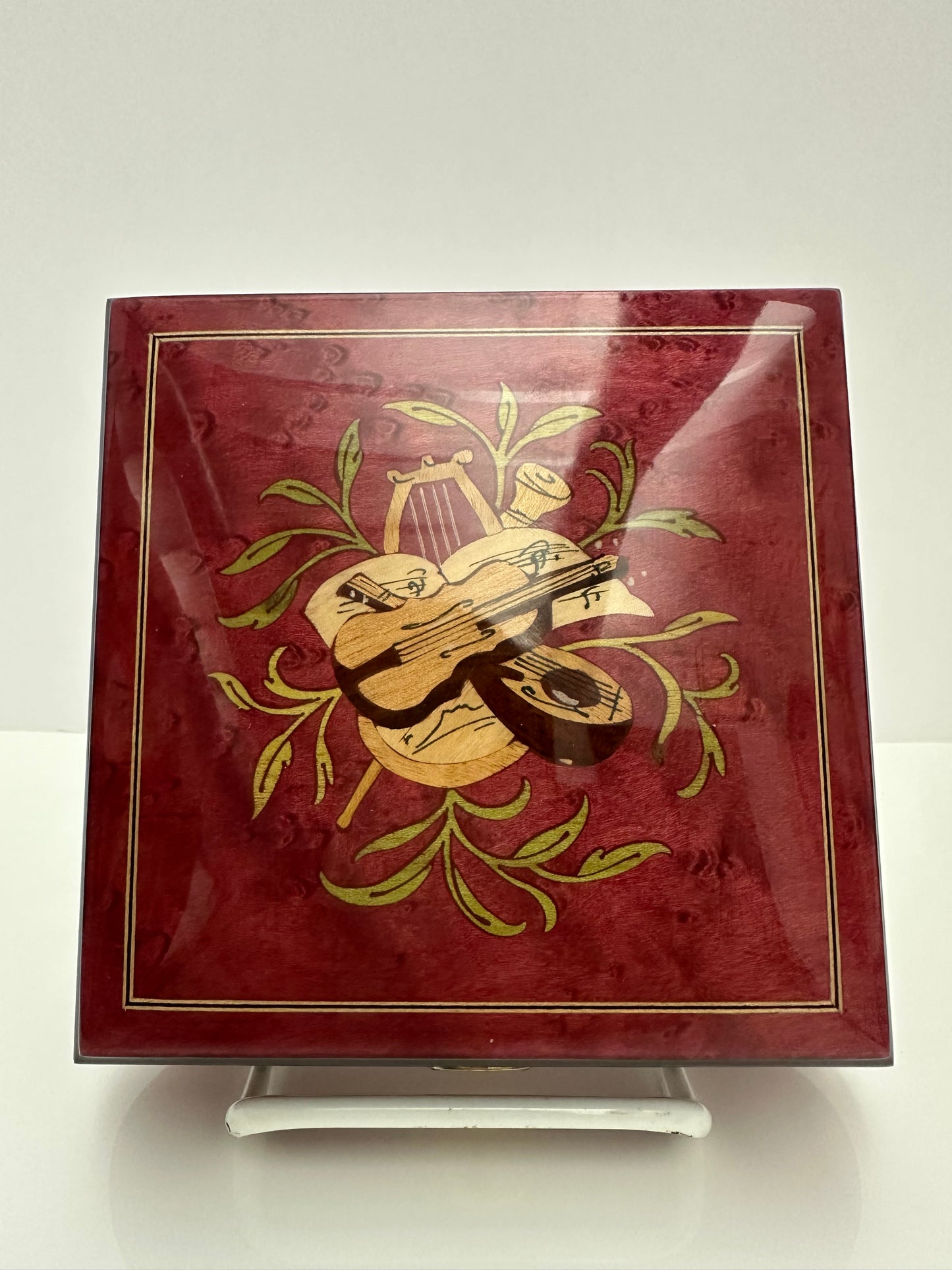 Inlaid Sorrento Italy Music Box - ROMANCE BY REUGE 'LARA'S THEME' TUNE