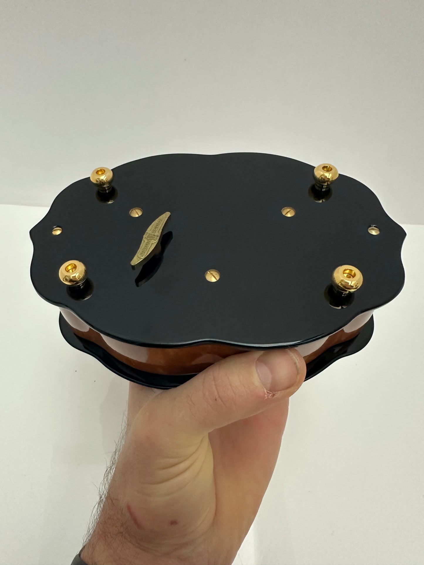 Reuge 36 Note Scalopped Music Box ( Shiva Arati )