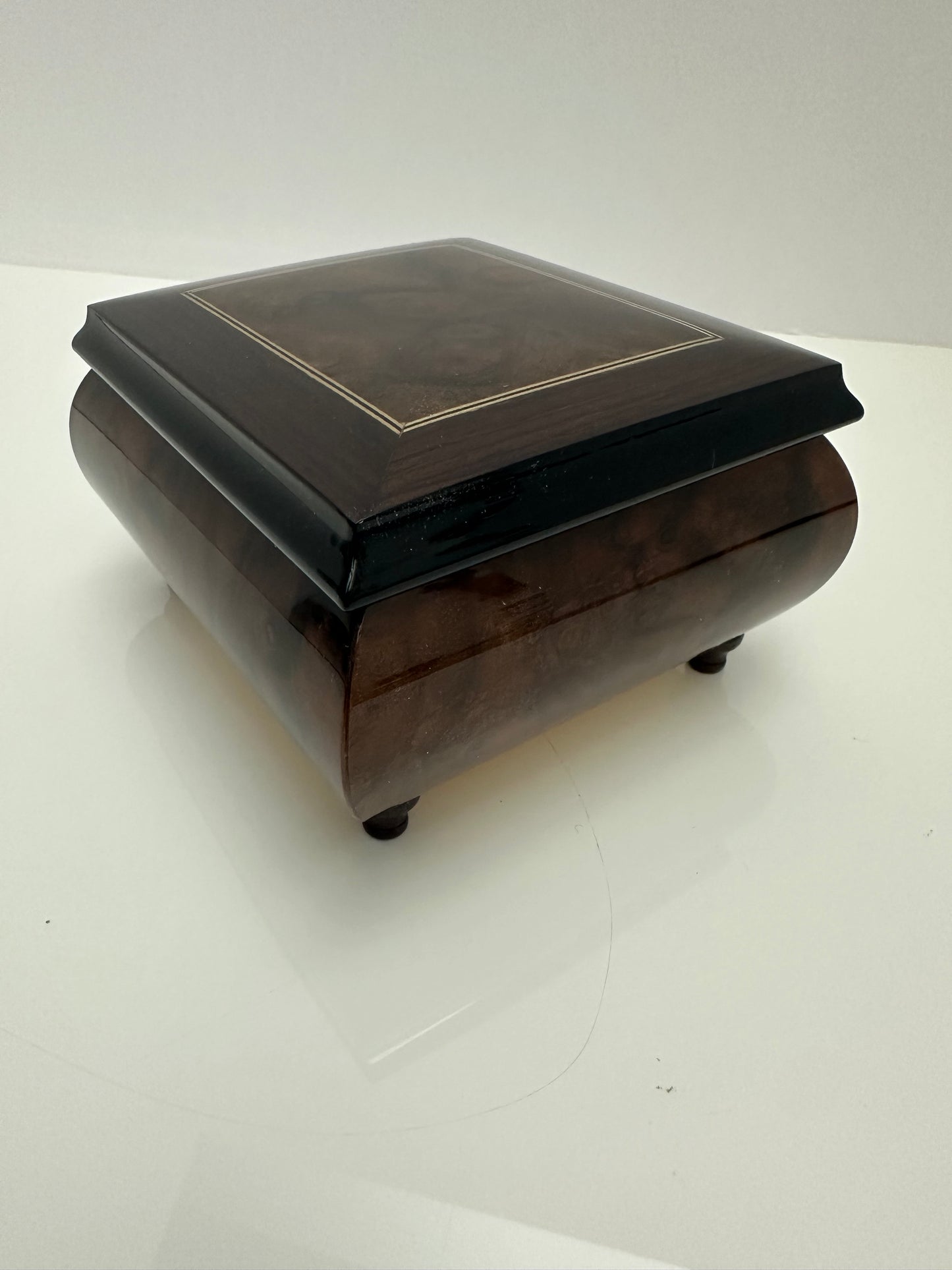 Reuge Walnut Music Box ( Eyes of Texas )
