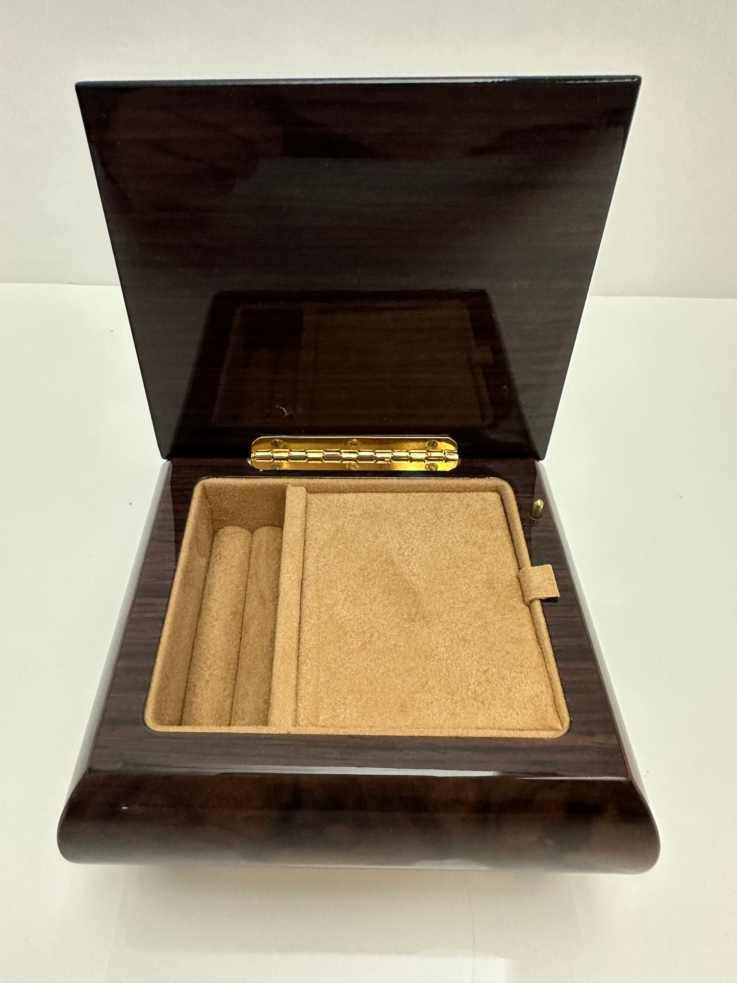 Reuge Walnut Music Box ( Eyes of Texas )
