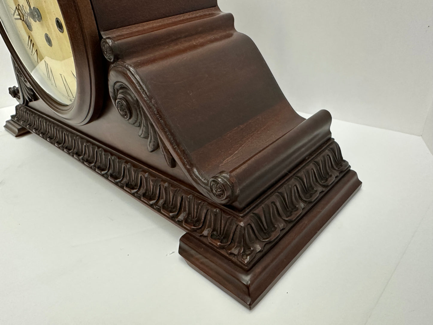 Used Howard Miller Newley Mantel Clock 630-198