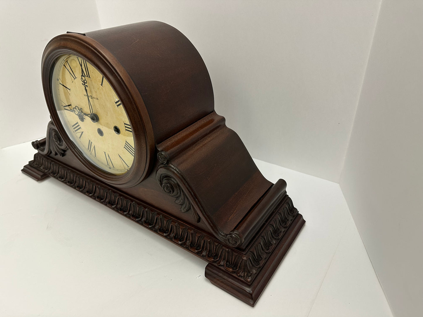 Used Howard Miller Newley Mantel Clock 630-198