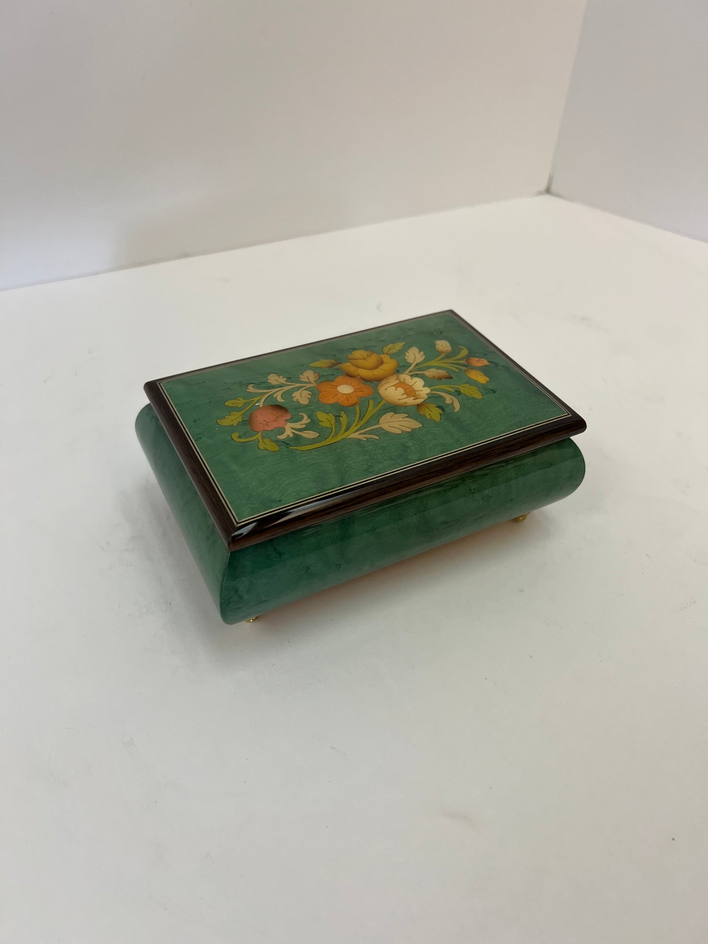 Inlaid Sorrento Italy Reuge 18-Note "Follow Me" John Denver Music Box