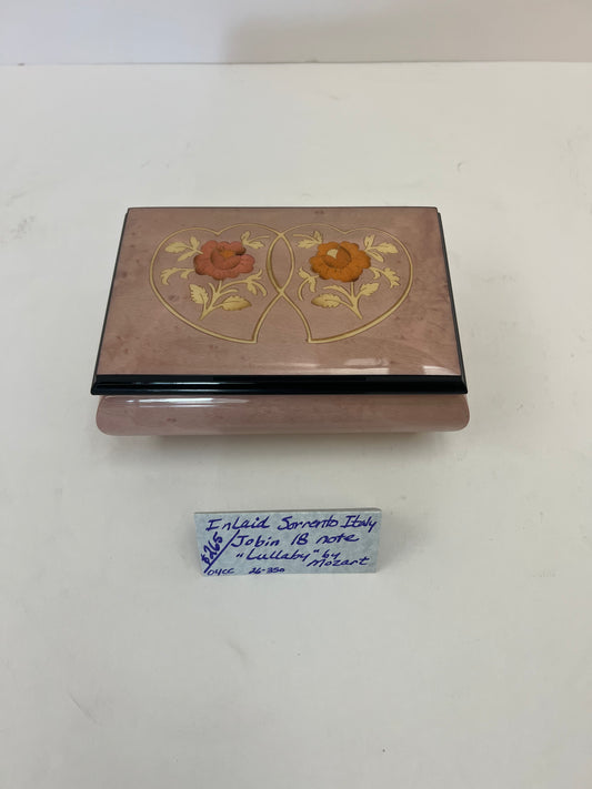 Inlaid Sorrento Italy Jobin 18-Note "Lullaby" by Mozart