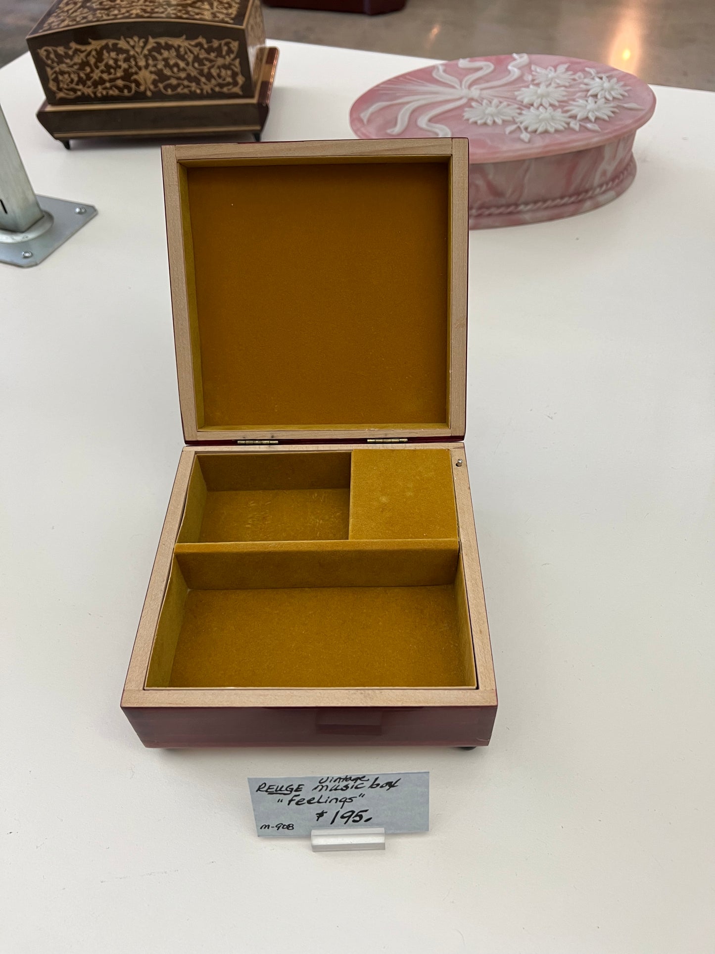VINTAGE REUGE MUSIC BOX - FEELINGS