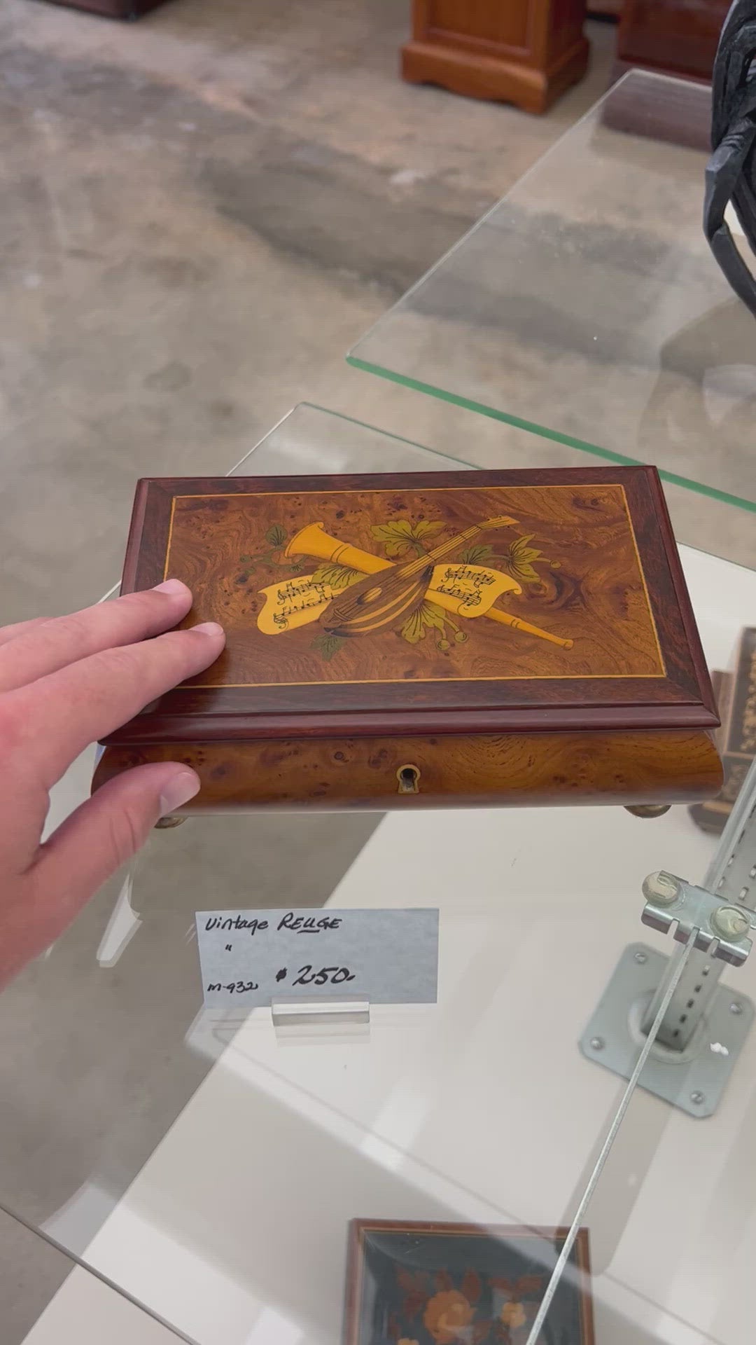 REUGE MUSIC リュージュ　オルゴール　The Blue Danube VINTAGE REUGE MUSIC BOX BLUE DANUBE WALTZ – McGuiresclocks