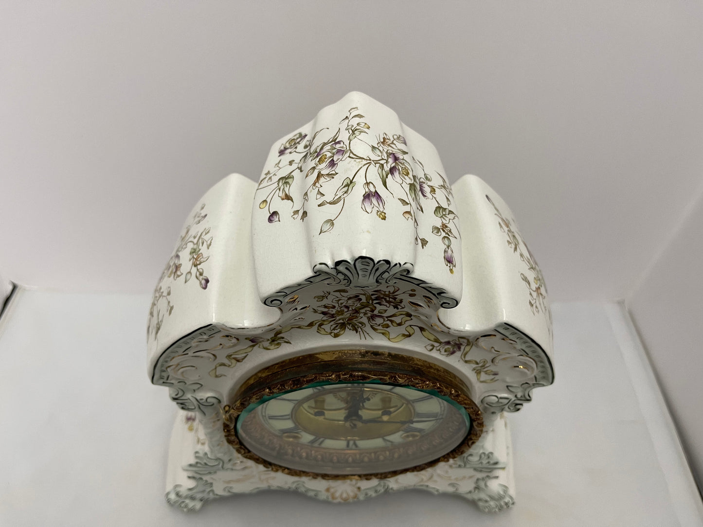 Ansonia Clock Company - ANTIQUE MANTEL CLOCK