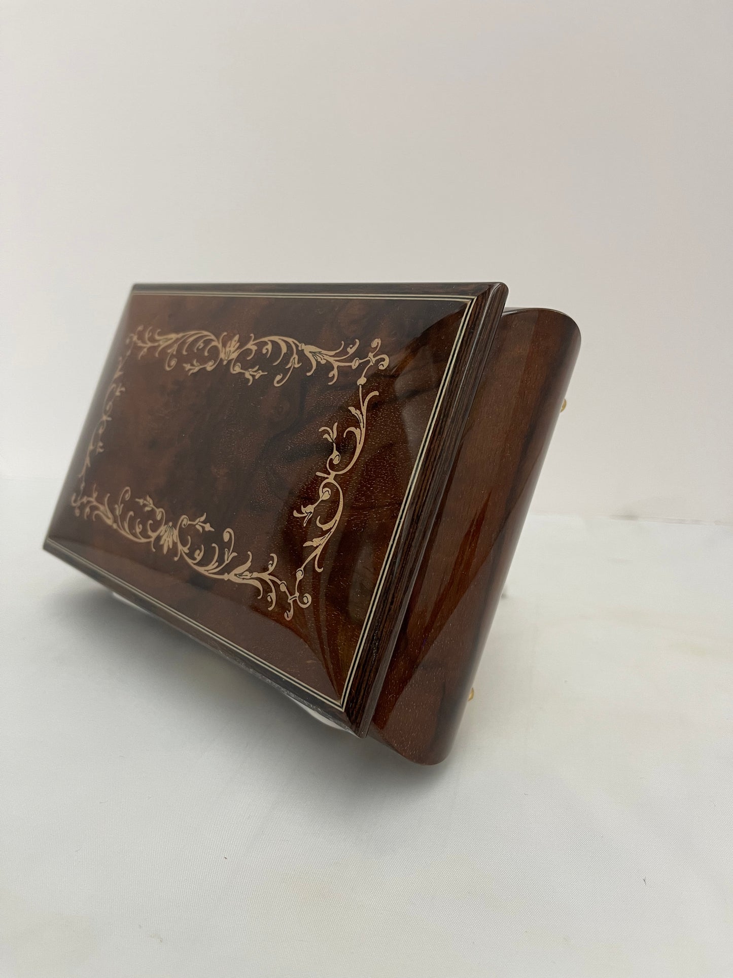 Inlaid Sorrento Italy Music Box, Reuge "Moon River”