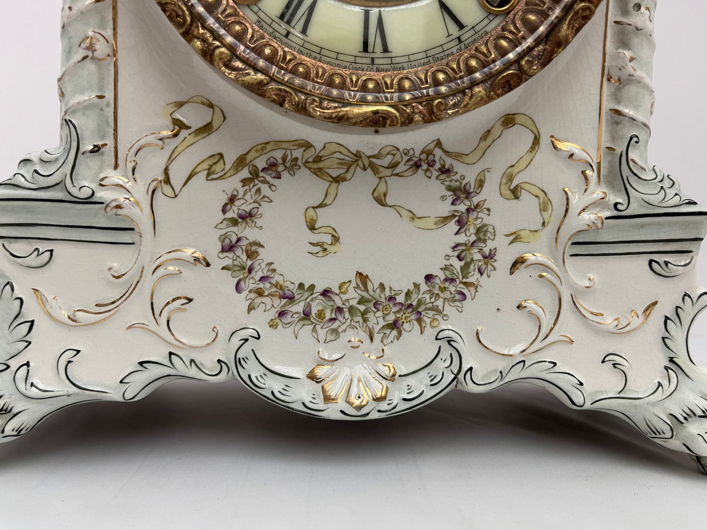 Ansonia Clock Company - ANTIQUE MANTEL CLOCK