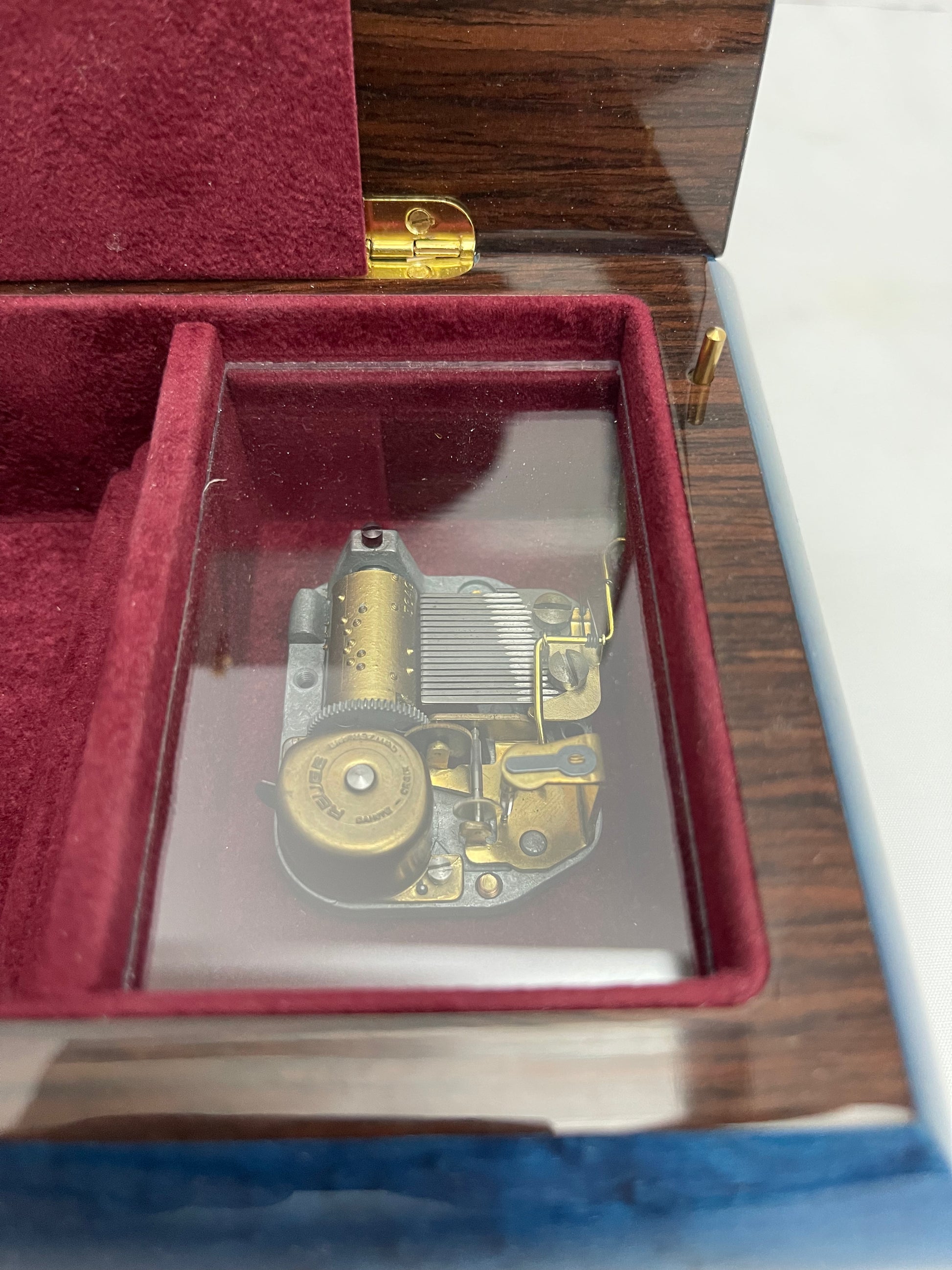 Inlaid Sorrento Italy Music Box Collectible Reuge