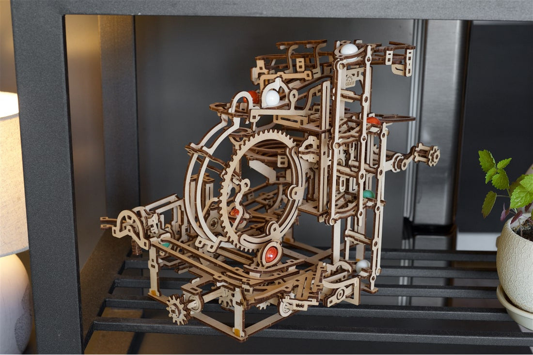 UGears - MARBLE RUN STEPPED HOIST