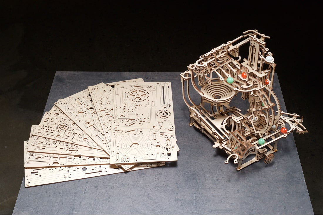 UGears - MARBLE RUN STEPPED HOIST