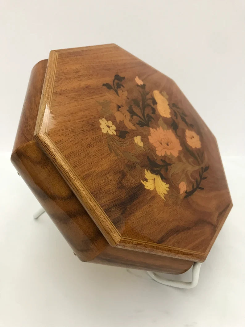 VINTAGE REUGE OCTAGONAL MUSIC BOX - GODFATHER THEME