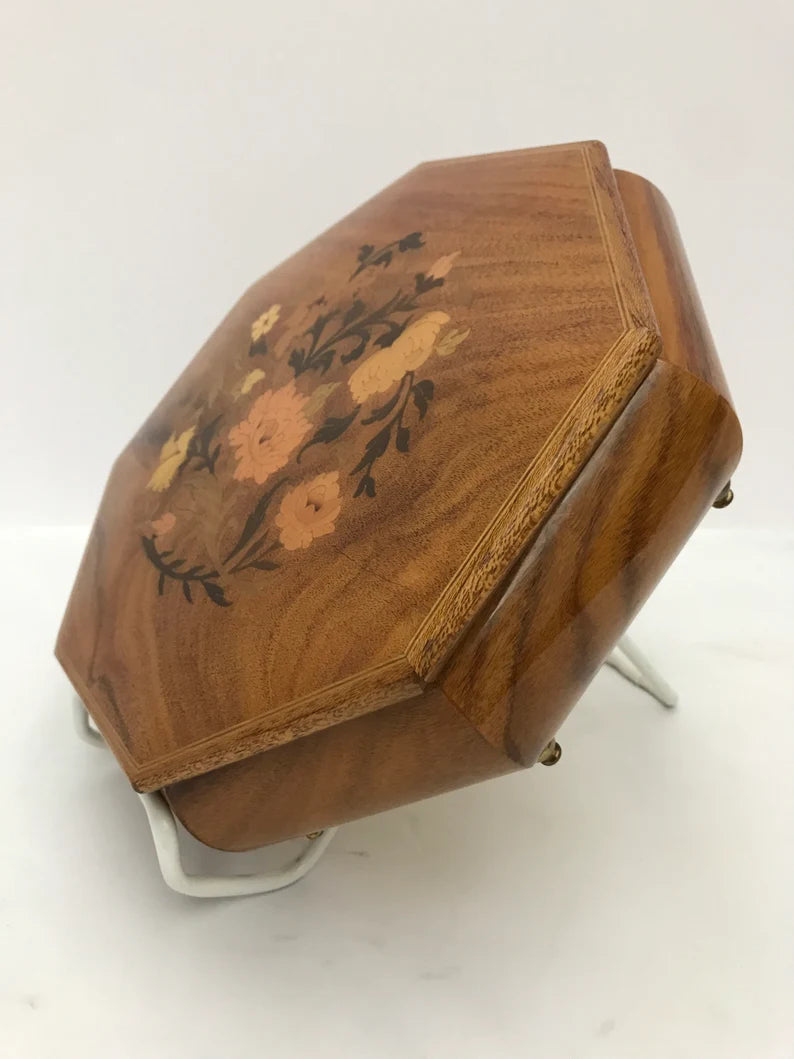 VINTAGE REUGE OCTAGONAL MUSIC BOX - GODFATHER THEME