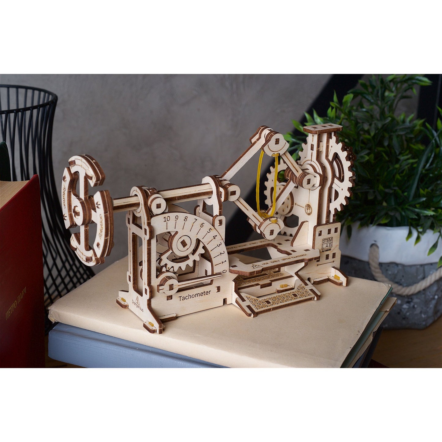 UGears - STEM-LAB Tachometer